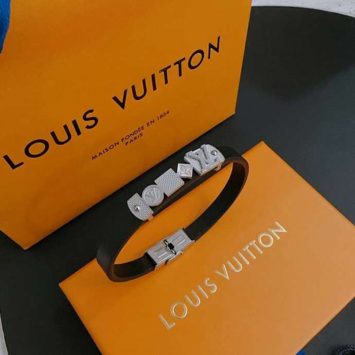 Picture of LV Bracelet _SKULVbracelet06cly7010858